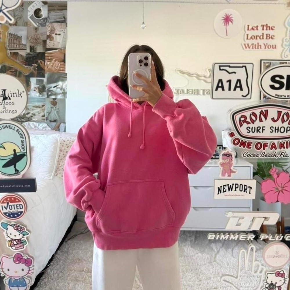 Aritzia Pink Cosmo Boyfriend‎ Fit Hoodie - Picture 2 of 8